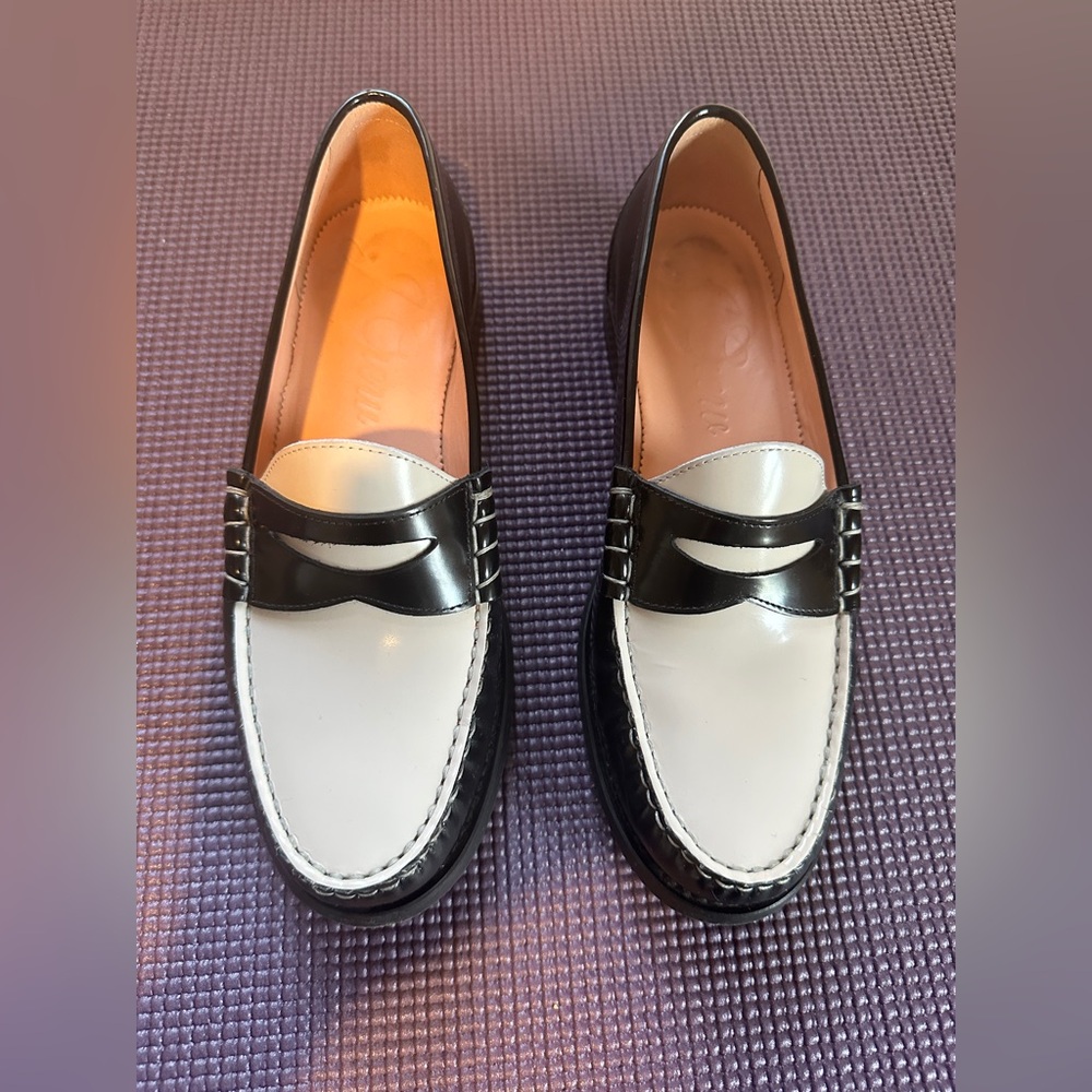 Women’s J Crew size 8 two tone penny loafers